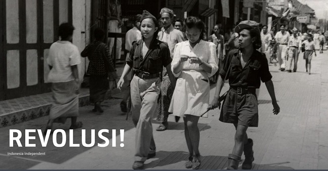 Cover image for the exhibition "Three young Indonesians on the street in Yogyakarta" / Hugo Wilmar, December 1947